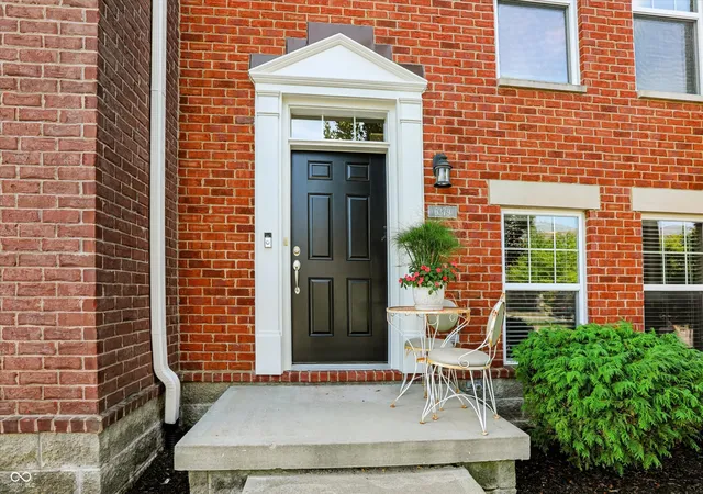 Photo 4 of Townhouse for sale at 6379 Central Blvd, Whitestown, IN 46075 | MLS# 22125070 | Listing updated on 2026-09-29