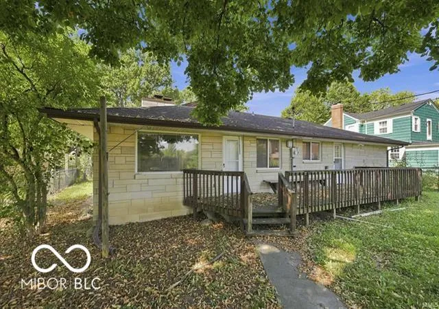 Photo 4 of Single family home for sale at 912 N Warwick Dr, Muncie, IN 47304 | MLS# 22125074 | Listing updated on 2026-09-10