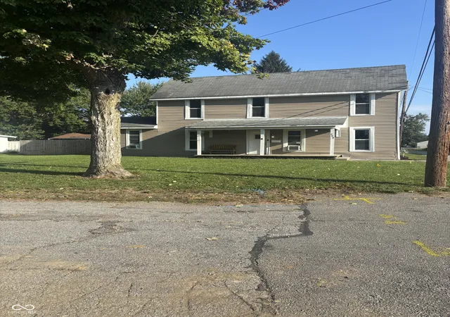 Photo 2 of Single family home for sale at 208 W Filmore St, Alexandria, IN 46001 | MLS# 22125085 | Listing updated on 2026-10-06