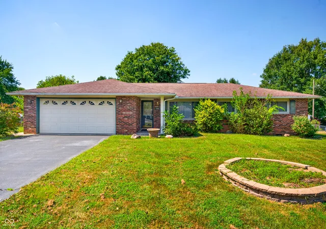 Photo 3 of Sale Pending at 3865 N County Rd 295 W, North Vernon, IN 47265 | MLS# 22125092 | Listing updated on 2026-09-10