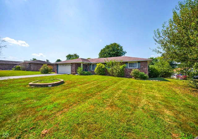 Photo 3 of Sale Pending at 3865 N County Rd 295 W, North Vernon, IN 47265 | MLS# 22125092 | Listing updated on 2026-09-10