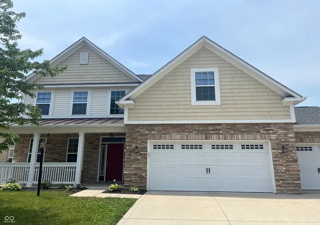 Photo 3 of Single family home for sale at 18827 Tillamook Run E, Noblesville, IN 46062 | MLS# 22125093 | Listing updated on 2026-09-30