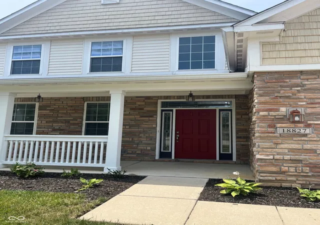 Photo 3 of Single family home for sale at 18827 Tillamook Run E, Noblesville, IN 46062 | MLS# 22125093 | Listing updated on 2026-09-30
