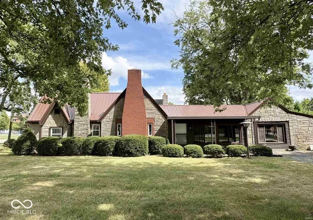 Photo 1 of Single family home for sale at 3300 S Walnut St, Muncie, IN 47302 | MLS# 22125096 | Listing updated on 2026-09-10
