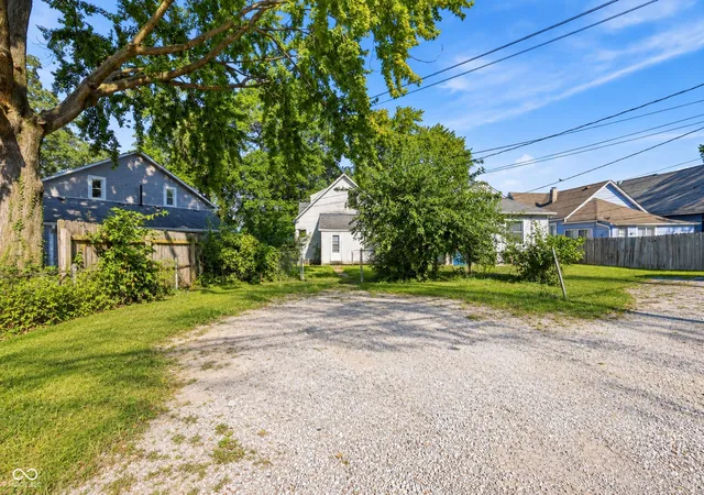 Photo 4 of Single family home for sale at 1505 Brookside Ave, Indianapolis, IN 46201 | MLS# 22125097 | Listing updated on 2026-10-29