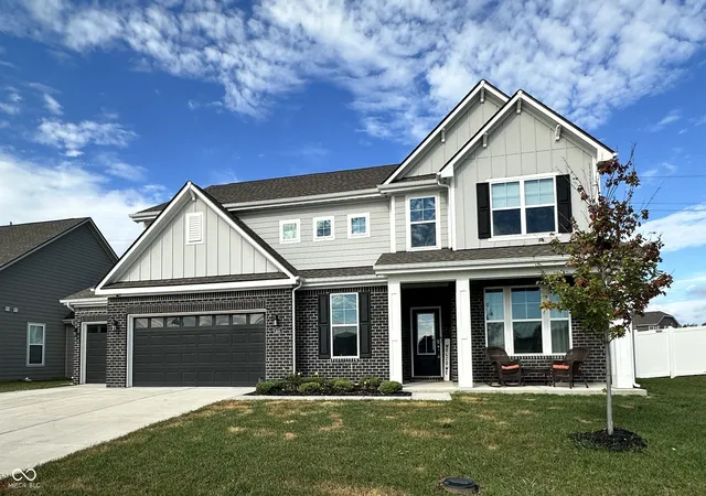 Photo 1 of Single family home for sale at 6032 Sand Ml Dr, Indianapolis, IN 46239 | MLS# 22125098 | Listing updated on 2026-10-01