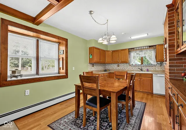 Photo 4 of Single family home for sale at 167 Buck Crk Rd, Indianapolis, IN 46229 | MLS# 22125102 | Listing updated on 2026-10-29