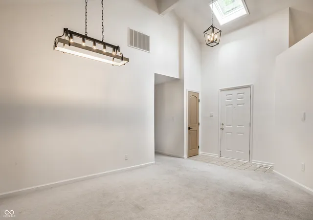 Photo 2 of Single family home for sale at 219 Andover Ln, Noblesville, IN 46060 | MLS# 22125107 | Listing updated on 2026-09-10