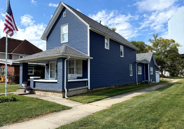 Photo 3 of Single family home for sale at 733 N Morgan St, Rushville, IN 46173 | MLS# 22125108 | Listing updated on 2026-09-15