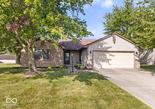 Photo 2 of Single family home for sale at 1438 Cumberland Way, Indianapolis, IN 46229 | MLS# 22125139 | Listing updated on 2026-09-24