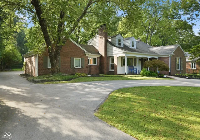 Photo 3 of Sale Pending at 7450 Central Ave, Indianapolis, IN 46240 | MLS# 22125144 | Listing updated on 2026-09-11
