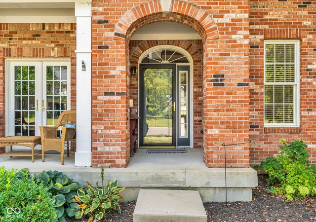 Photo 3 of Single family home for sale at 8615 Cyprus Hl Passing, Avon, IN 46123 | MLS# 22125202 | Listing updated on 2026-09-14