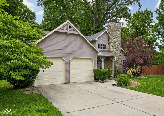 Photo 2 of Single family home for sale at 7542 Higdon Ct, Indianapolis, IN 46214 | MLS# 22125235 | Listing updated on 2026-10-05