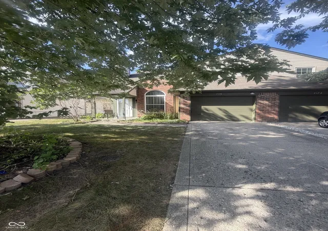 Photo 1 of Single family home for sale at 7174 N Eagle Cvs Dr, Indianapolis, IN 46254 | MLS# 22125241 | Listing updated on 2026-09-25