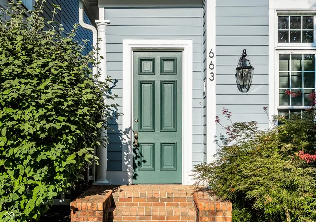 Photo 2 of Single family home for sale at 663 Ellsworth St, Indianapolis, IN 46202 | MLS# 22125244 | Listing updated on 2026-09-10