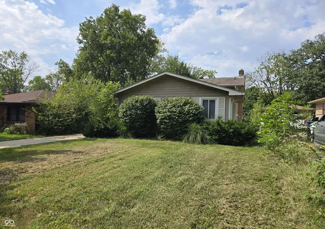 Photo 1 of Single family home for sale at 222 N Eaton, Indianapolis, IN 46219 | MLS# 22125245 | Listing updated on 2026-10-12