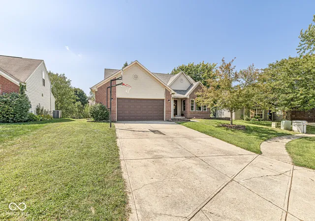 Photo 3 of Single family home for sale at 13950 N Old Otto Ct, Camby, IN 46113 | MLS# 22125263 | Listing updated on 2026-09-15