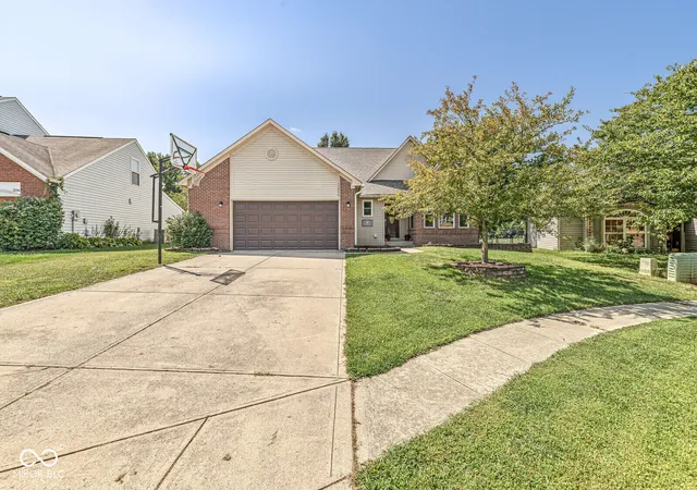 Photo 3 of Single family home for sale at 13950 N Old Otto Ct, Camby, IN 46113 | MLS# 22125263 | Listing updated on 2026-09-15