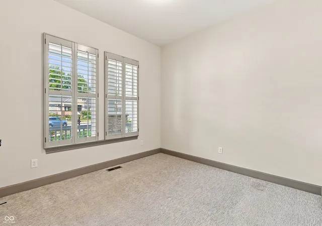 Photo 3 of Single family home for sale at 11162 Cliffside Dr, Fortville, IN 46040 | MLS# 22125286 | Listing updated on 2026-10-03