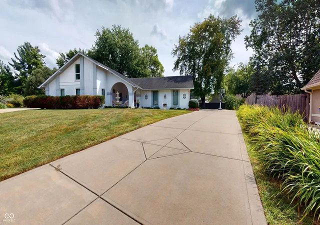 Photo 1 of Single family home for sale at 611 Sun Valley Ct, Indianapolis, IN 46217 | MLS# 22125287 | Listing updated on 2026-09-12