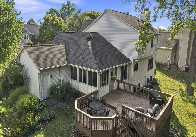 Photo 2 of Single family home for sale at 9801 Logan Ln, Fishers, IN 46037 | MLS# 22125302 | Listing updated on 2026-09-21