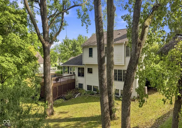 Photo 3 of Single family home for sale at 9801 Logan Ln, Fishers, IN 46037 | MLS# 22125302 | Listing updated on 2026-09-21