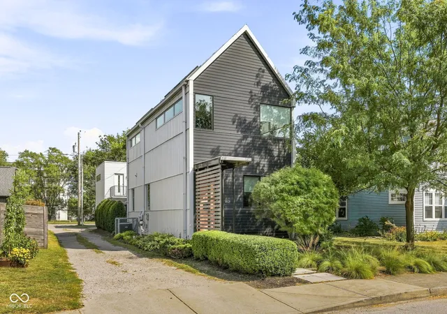 Photo 1 of Single family home for sale at 1617 Cornell Ave, Indianapolis, IN 46202 | MLS# 22125304 | Listing updated on 2026-09-10
