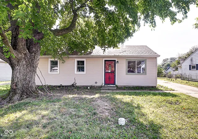 Photo 2 of Single family home for sale at 3333 S Mooresville Rd, Indianapolis, IN 46221 | MLS# 22125319 | Listing updated on 2026-09-28