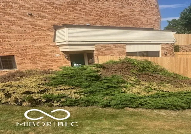 Condo for sale at 50 Druid Hl Ct #50, Carmel, IN 46032 | MLS# 22125324