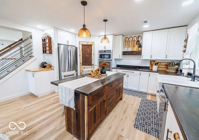 Photo 3 of Single family home for sale at 3270 Freedom Rd, Spencer, IN 47460 | MLS# 22125340 | Listing updated on 2026-09-11