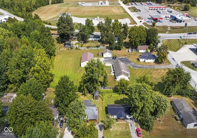 Photo 3 of Manufactured home for sale at 1212 W Kenwood Dr, Austin, IN 47102 | MLS# 22125376 | Listing updated on 2026-09-14