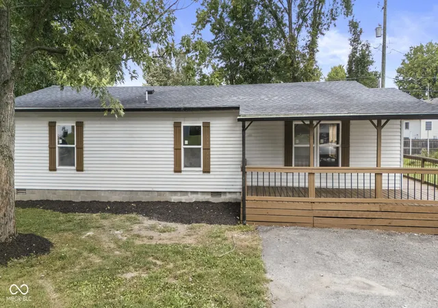 Photo 4 of Manufactured home for sale at 1212 W Kenwood Dr, Austin, IN 47102 | MLS# 22125376 | Listing updated on 2026-09-14