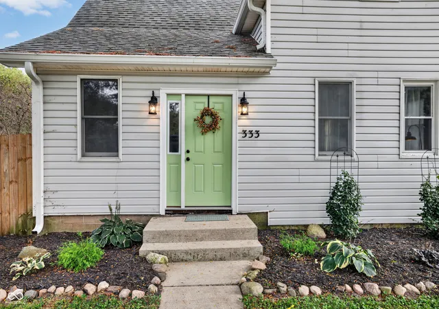 Photo 2 of Single family home for sale at 333 W Walnut St, Sharpsville, IN 46068 | MLS# 22125391 | Listing updated on 2026-09-13