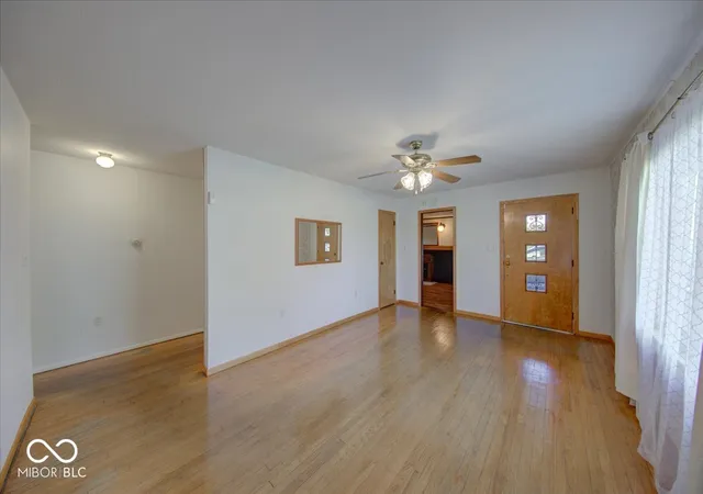 Photo 3 of Sale Pending at 6877 S 600 West, Edinburgh, IN 46124 | MLS# 22125421 | Listing updated on 2026-09-30