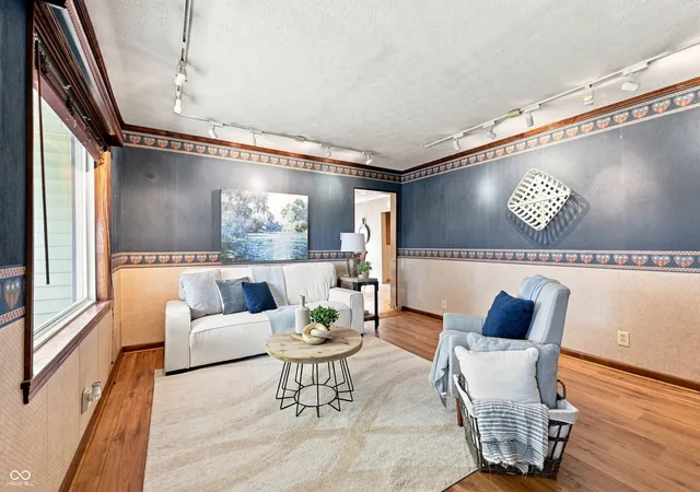 Photo 2 of Sale Pending at 261 York Ave, Clayton, IN 46118 | MLS# 22125427 | Listing updated on 2026-09-19