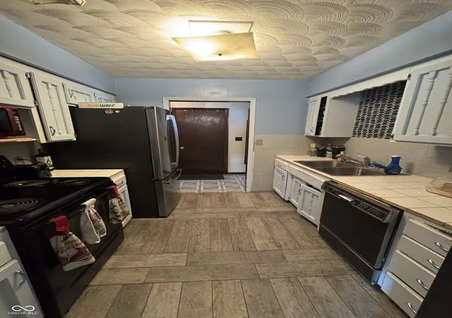 Photo 4 of Sale Pending at 15146 N Mary St, Edinburgh, IN 46124 | MLS# 22125449 | Listing updated on 2026-09-22