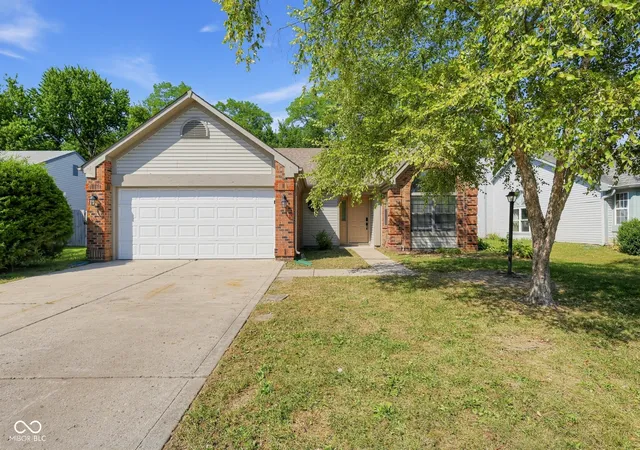 Photo 1 of Single family home for sale at 1102 Winding Hart Dr, Indianapolis, IN 46229 | MLS# 22125452 | Listing updated on 2026-09-11