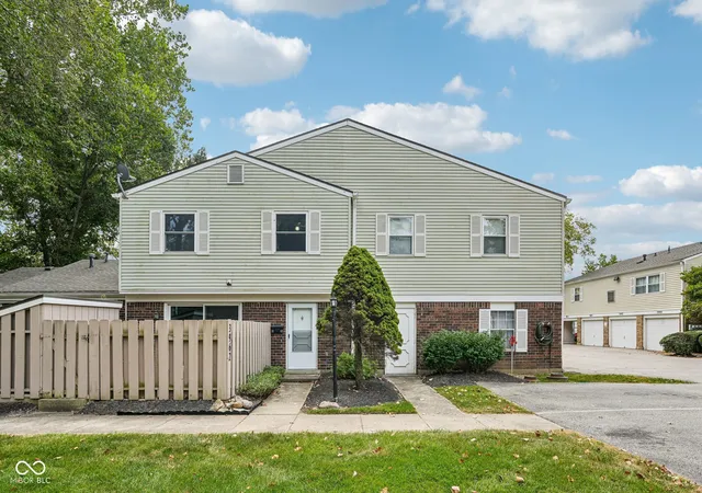 Condo for sale at 3962 Braddock Rd, Indianapolis, IN 46268 | MLS# 22125454