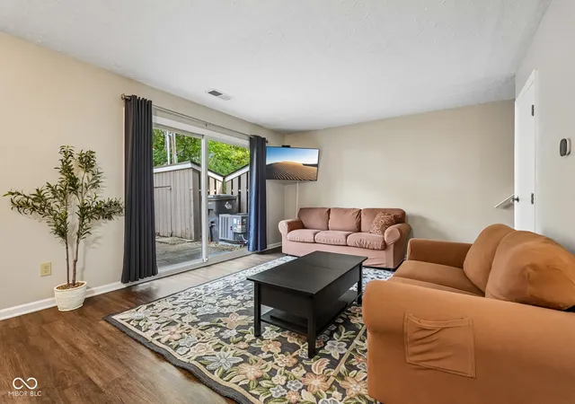 Photo 3 of Condo for sale at 3962 Braddock Rd, Indianapolis, IN 46268 | MLS# 22125454 | Listing updated on 2026-09-25