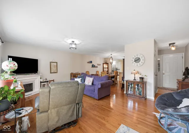 Photo 3 of Sale Pending at 544 Buck Ln, Pendleton, IN 46064 | MLS# 22125464 | Listing updated on 2026-09-14