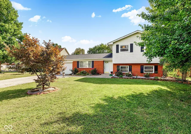 Photo 2 of Single family home for sale at 6239 Hardegan St, Indianapolis, IN 46227 | MLS# 22125479 | Listing updated on 2026-09-27