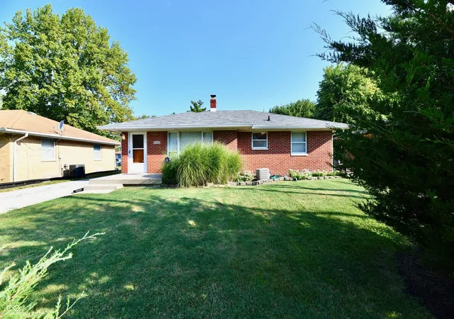 Photo 3 of Sale Pending at 6102 East 14th, Indianapolis, IN 46219 | MLS# 22125484 | Listing updated on 2026-10-17