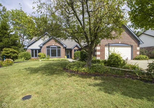 Photo 4 of Single family home for sale at 620 Heatherwood Ct, Noblesville, IN 46062 | MLS# 22125523 | Listing updated on 2026-09-26