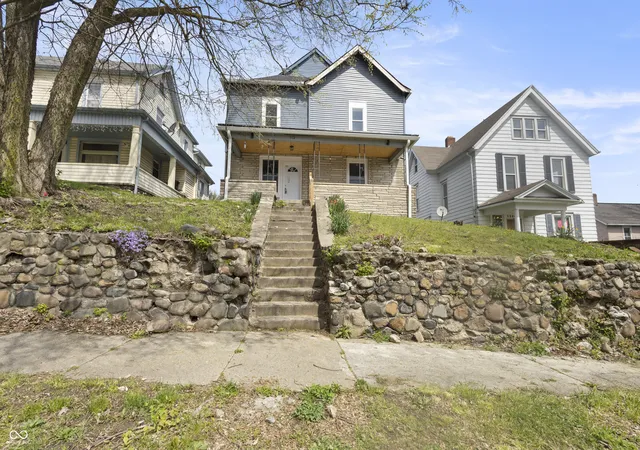 Photo 1 of Single family home for sale at 512 W 2nd Street, Marion, IN 46952 | MLS# 22125524 | Listing updated on 2026-10-01