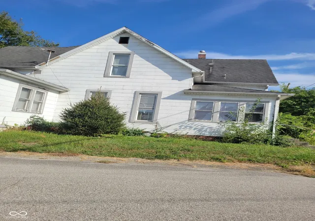 Photo 2 of Single family home for sale at 6 W State Rd 58, Edwardsport, IN 47528 | MLS# 22125534 | Listing updated on 2026-09-12