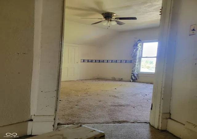 Photo 4 of Single family home for sale at 6 W State Rd 58, Edwardsport, IN 47528 | MLS# 22125534 | Listing updated on 2026-09-12