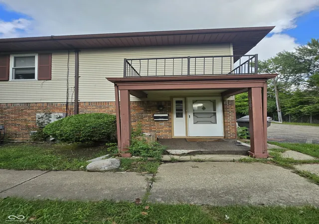Photo 3 of Single family home for sale at 10051 Penrith Dr, Indianapolis, IN 46229 | MLS# 22125549 | Listing updated on 2026-09-14