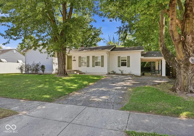 Photo 1 of Single family home for sale at 403 S Main St, Edinburgh, IN 46124 | MLS# 22125550 | Listing updated on 2026-09-25