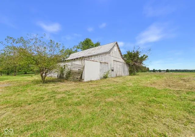 Photo 4 of Land for sale at 0 W 100 South, Anderson, IN 46011 | MLS# 22125559 | Listing updated on 2026-09-13