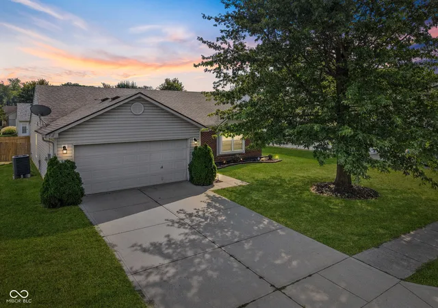 Photo 1 of Single family home for sale at 9925 Cedarstone Ln, Avon, IN 46123 | MLS# 22125562 | Listing updated on 2026-09-21